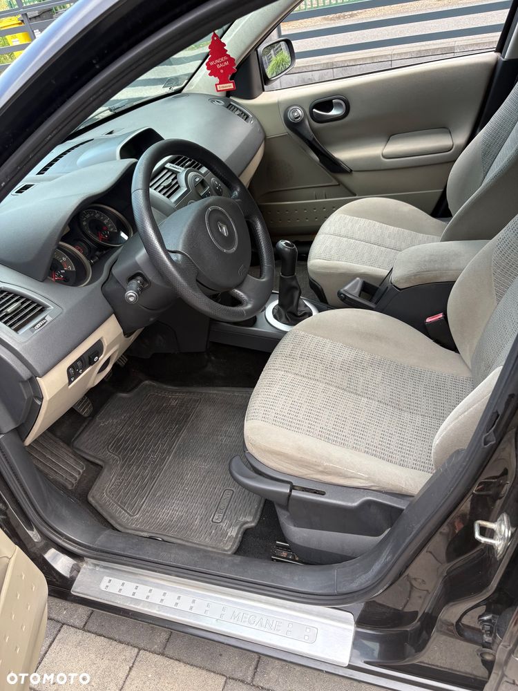 Renault Megane 1.6 16V Luxe Expression - 5