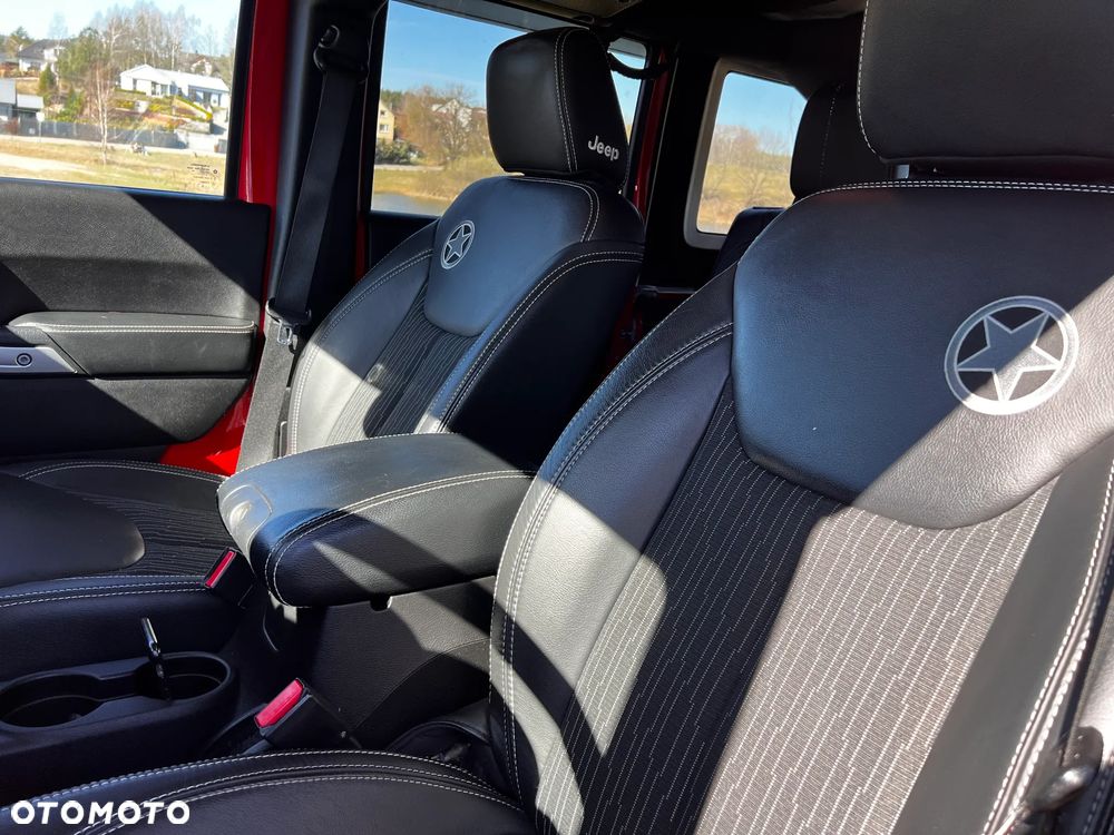 Jeep Wrangler 3.6 Unlim 75th Anniv - 30