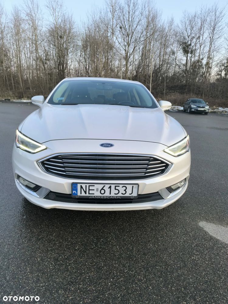 Ford Fusion - 4