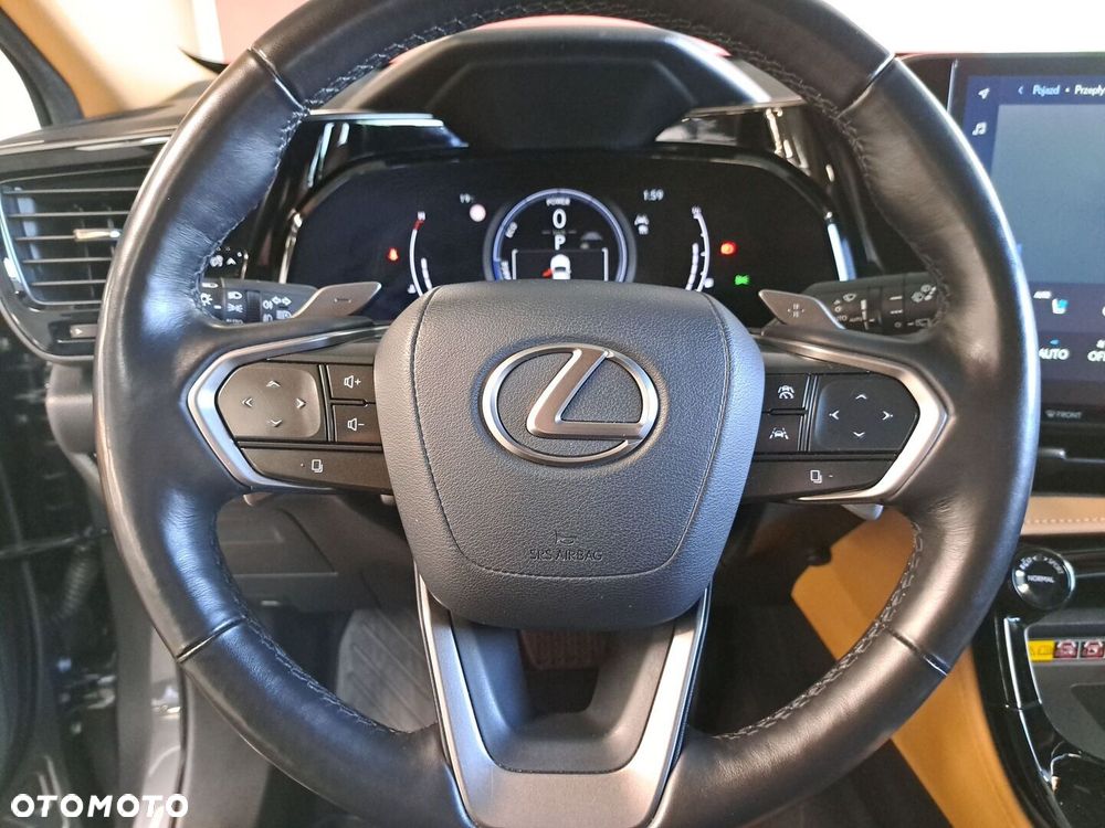 Lexus NX 350h Omotenashi AWD - 33