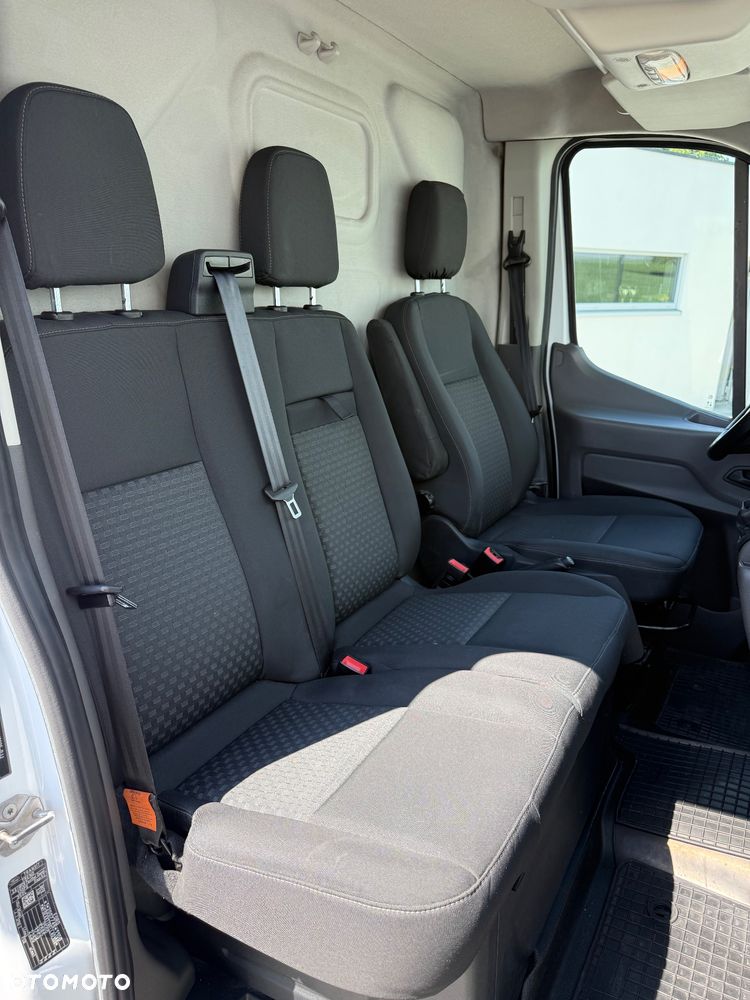 Ford Transit - 11