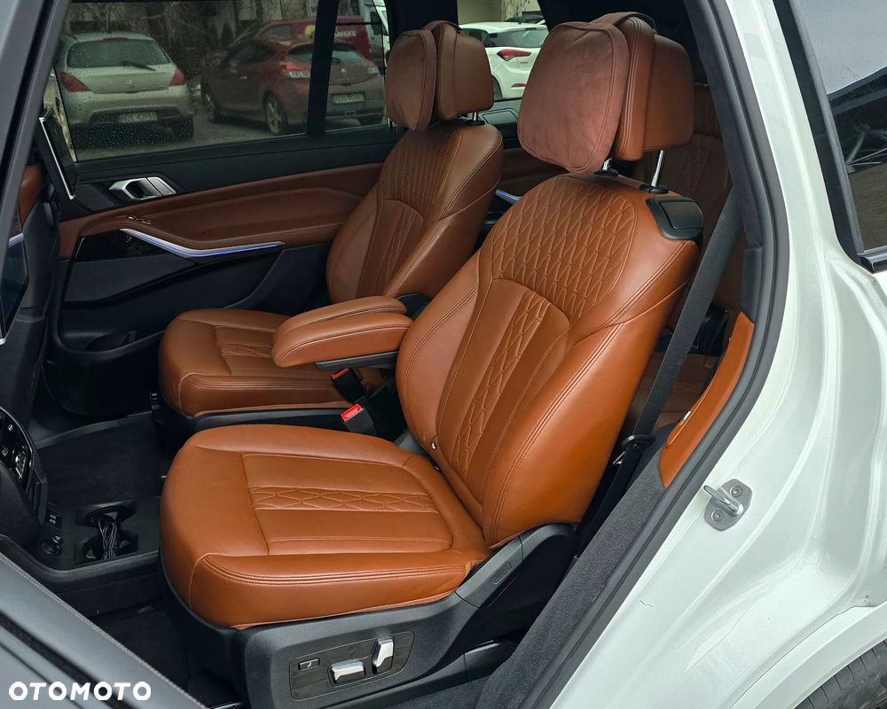 BMW X7 xDrive40i - 14
