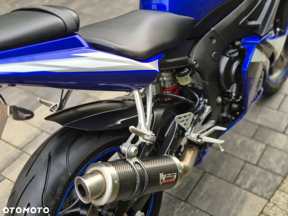 Yamaha R6 - 7