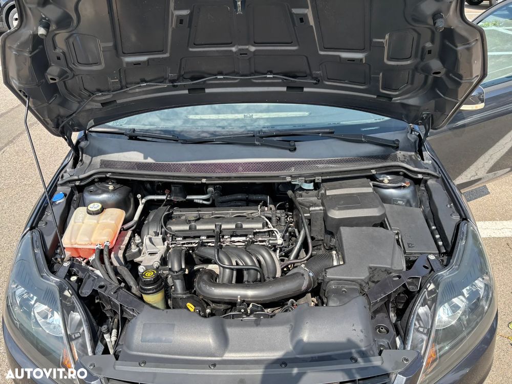 Ford Focus 1.6i Ambiente - 10