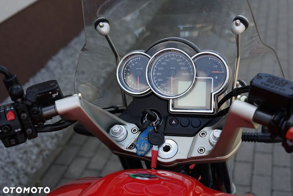 Moto Guzzi Breva - 18
