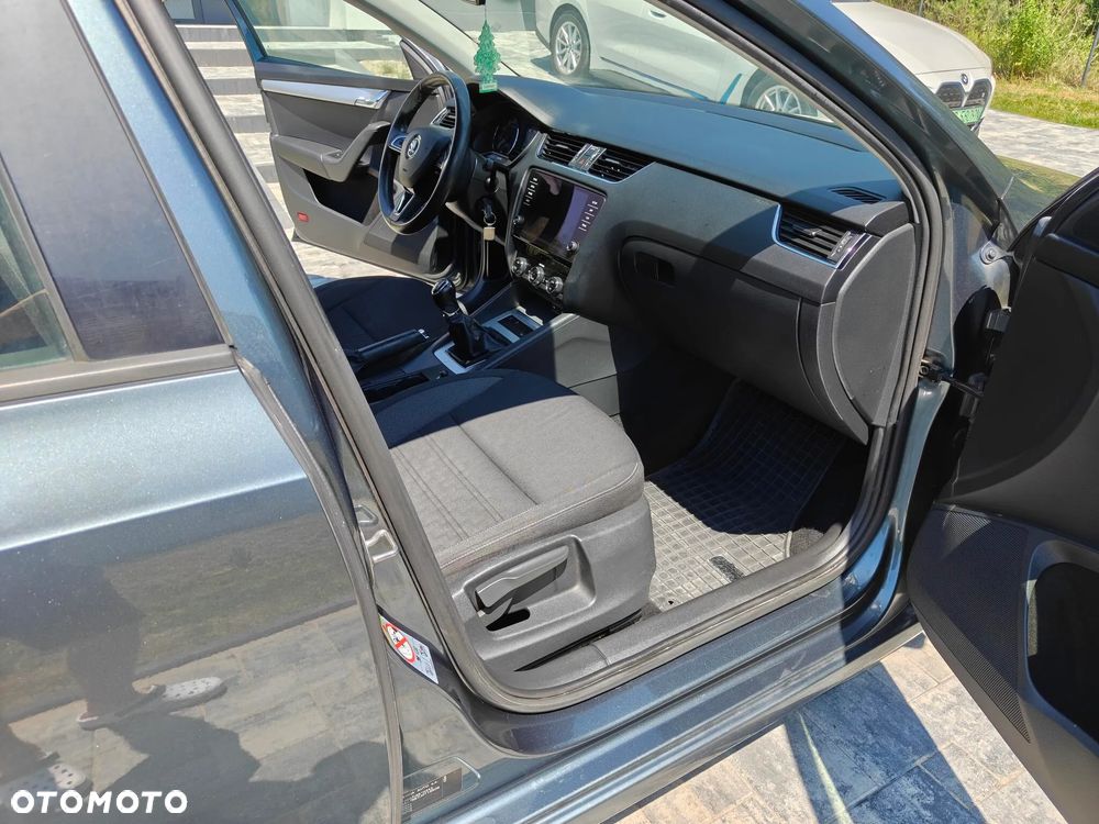 Skoda Octavia 1.4 TSI Ambition - 9