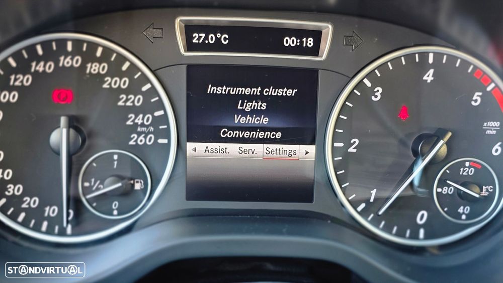 Mercedes-Benz A 180 d Urban - 38