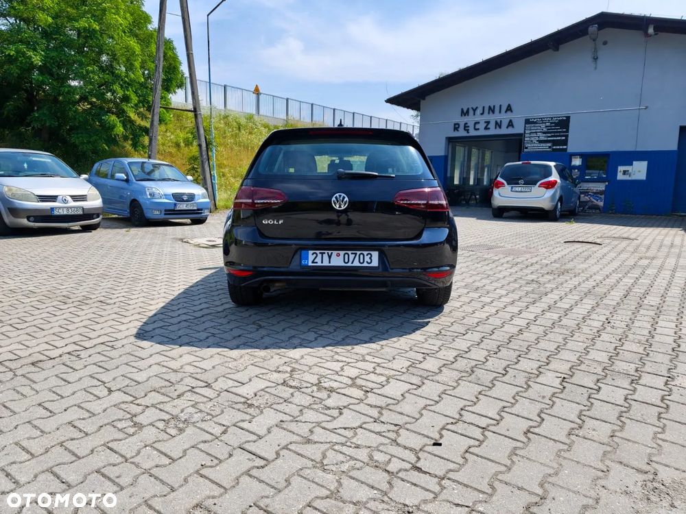 Volkswagen Golf 1.6 TDI BMT Highline - 16