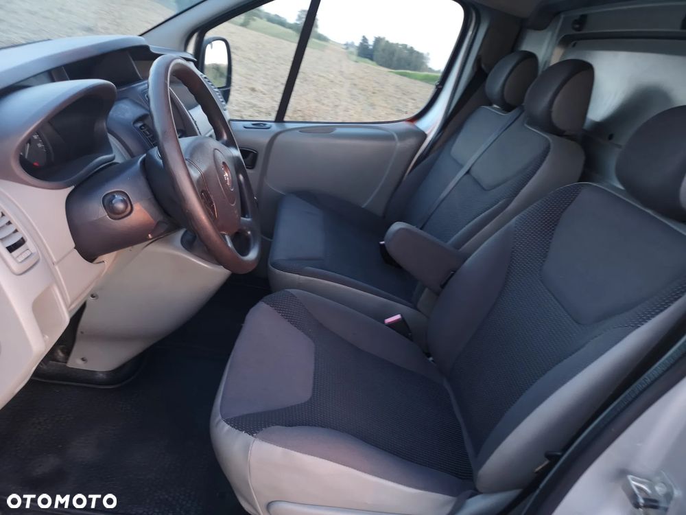 Opel VIVARO - 22