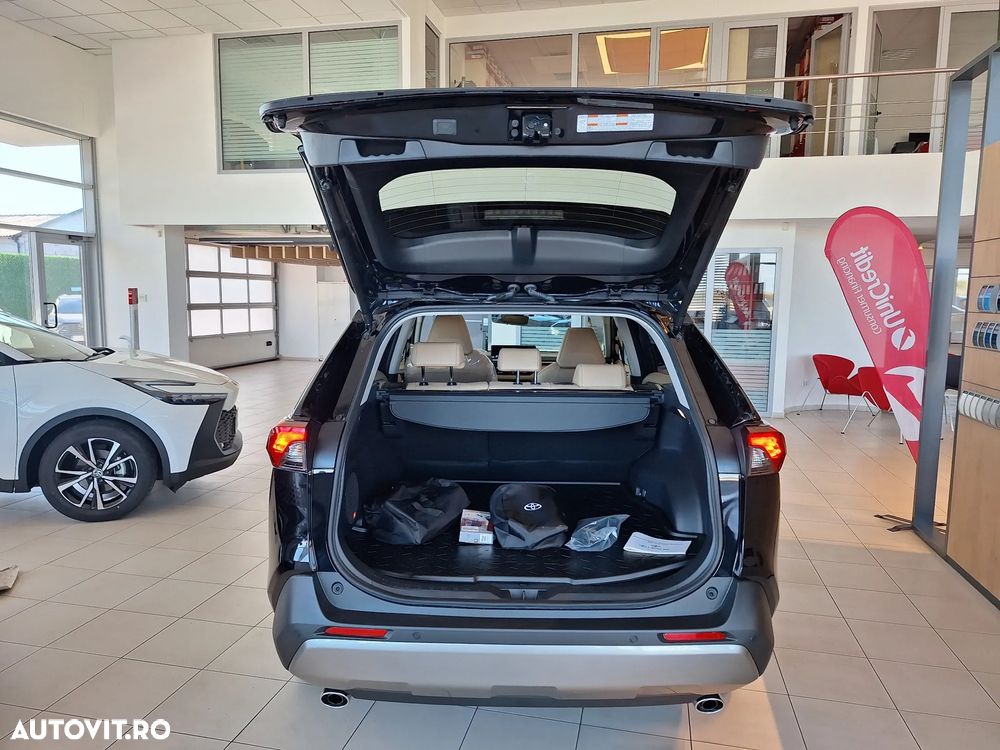 Toyota RAV4 - 9