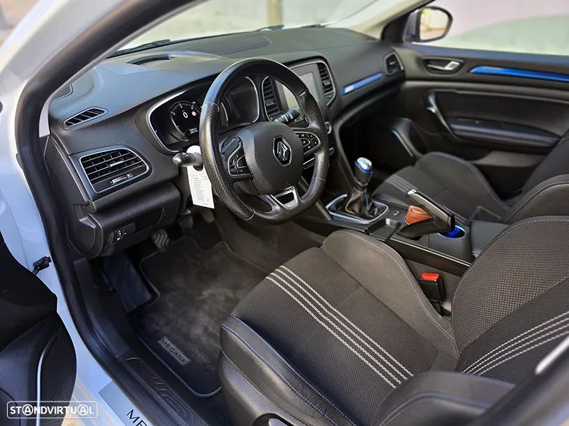 Renault Mégane 1.5 Blue dCi GT Line - 11