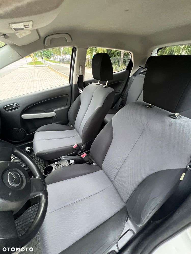 Mazda 2 - 7