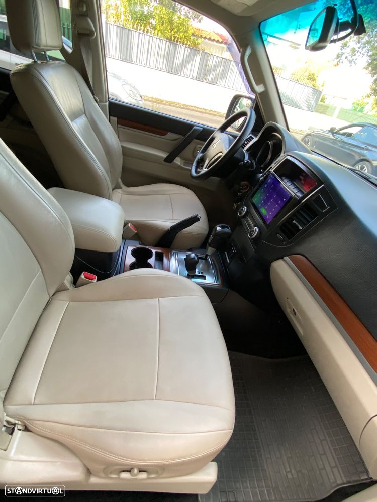 Mitsubishi Pajero 3.2 DI-D Auto Intense - 18