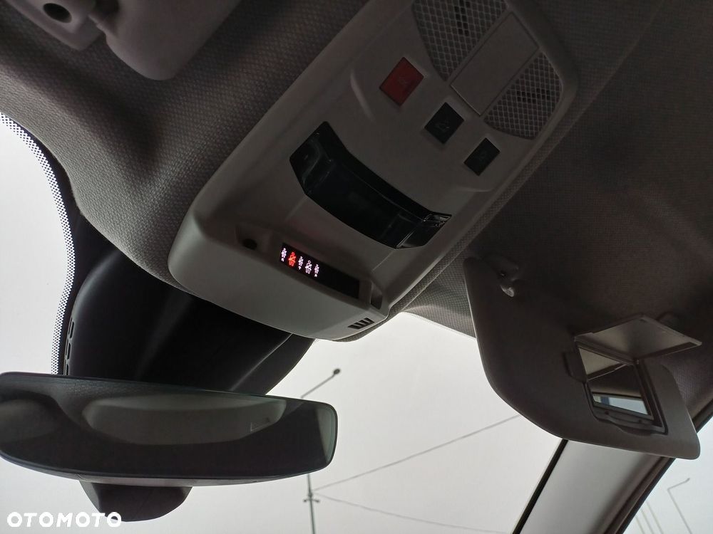 Jeep Avenger 54kWh Altitude - 25