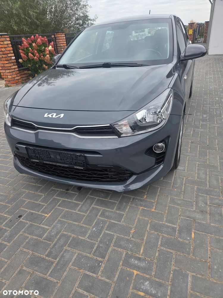 Kia Rio - 2