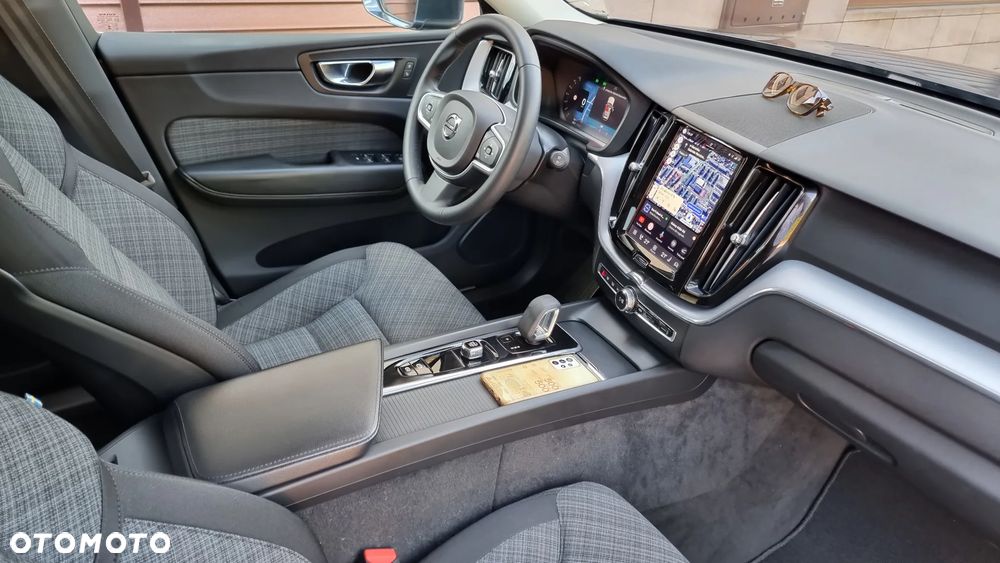 Volvo XC 60 B4 D Inscription - 27