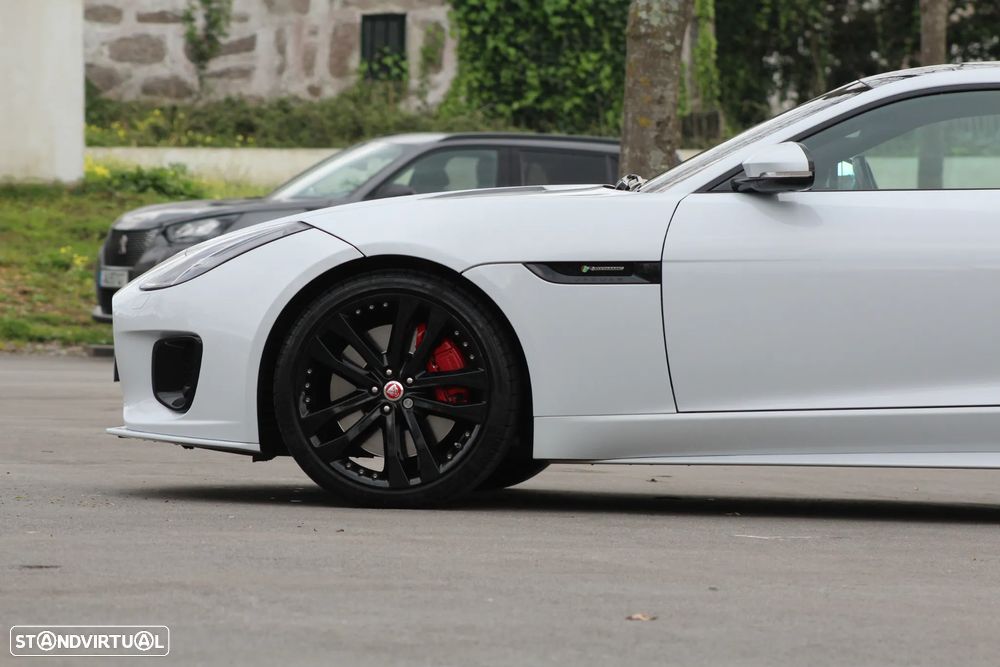 Jaguar F-Type 2.0 i4 R-Dynamic Black - 21