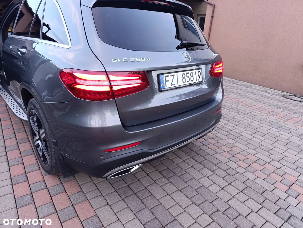 Mercedes-Benz GLC - 17