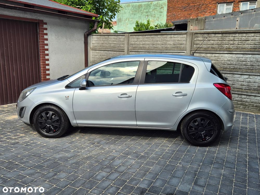 Opel Corsa 1.4 16V Edition - 3