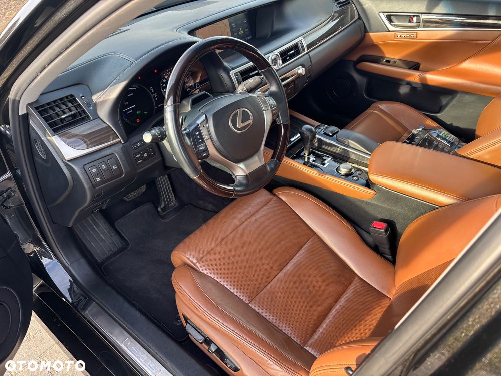 Lexus GS 450h Prestige + - 17