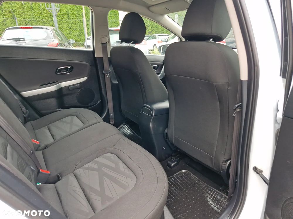 Kia Ceed 1.4 CVVT Attract - 19