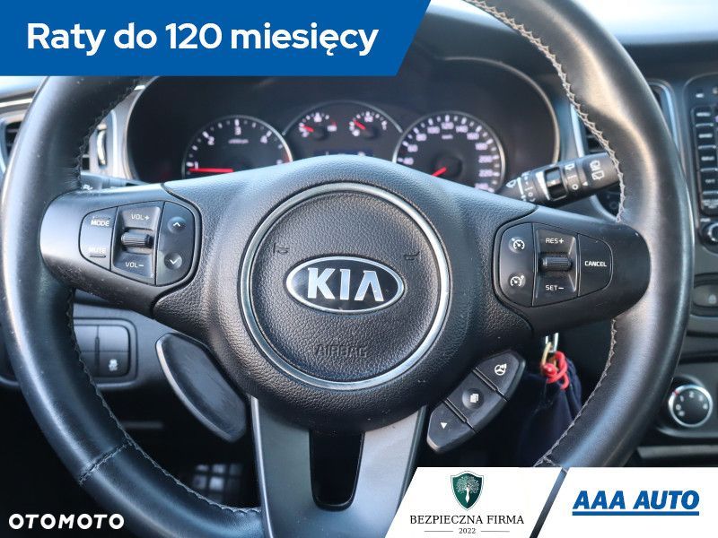 Kia Carens - 15