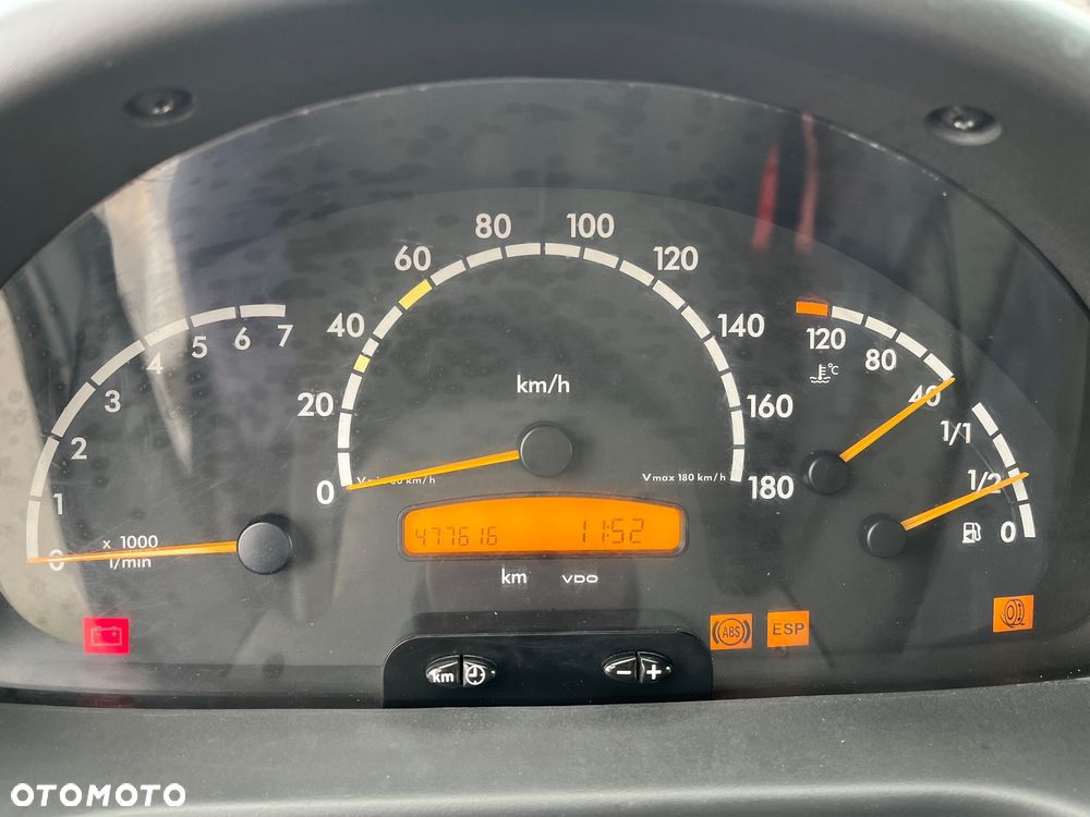 Mercedes-Benz Sprinter - 12
