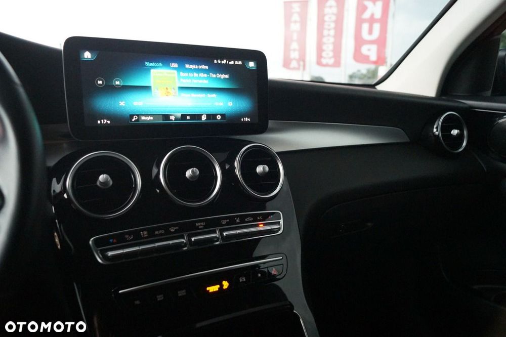 Mercedes-Benz GLC - 24