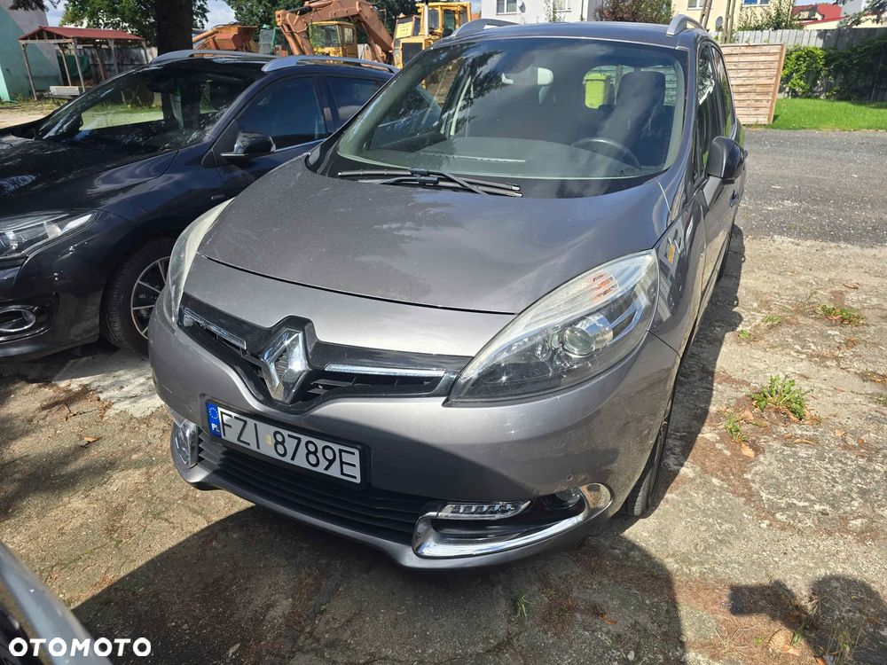 Renault Grand Scenic - 1