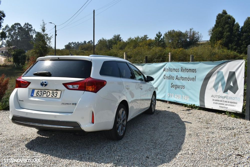 Toyota Auris Touring Sports 1.8 HSD Exclusive - 5