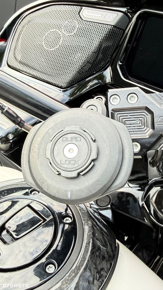 Harley-Davidson Touring Road Glide - 12