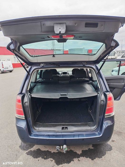 Opel Zafira - 4