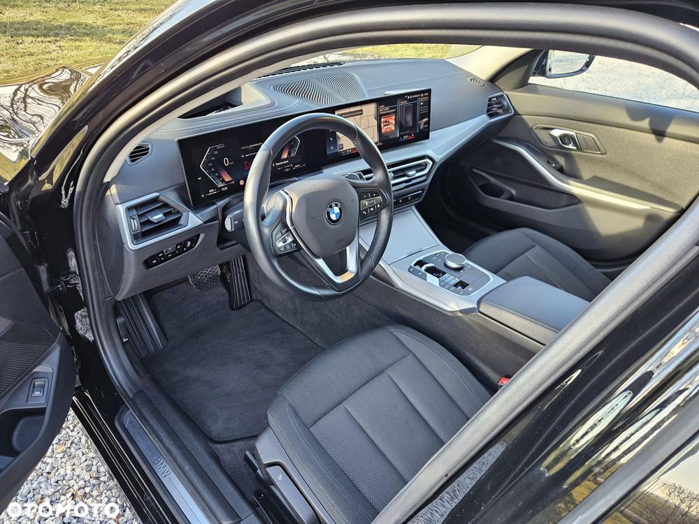 BMW Seria 3 318d Sport Line Shadow - 25