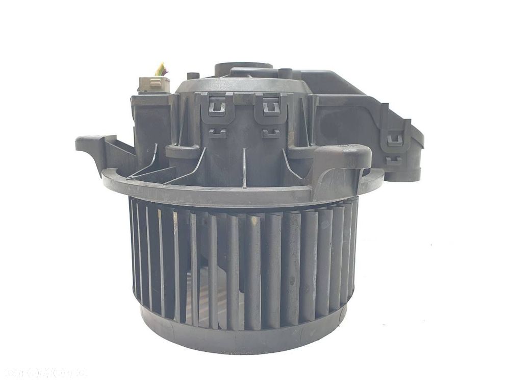 WENTYLATOR DMUCHAWA NAWIEWU FORD B-MAX EU AV11-13404-AG BOSCH 0130115579 - 1
