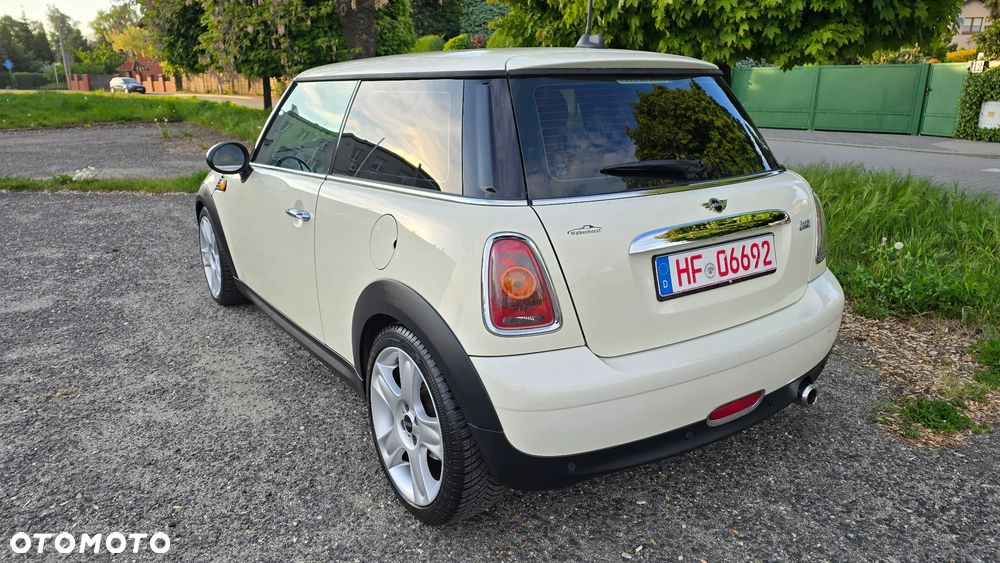 MINI ONE - 4