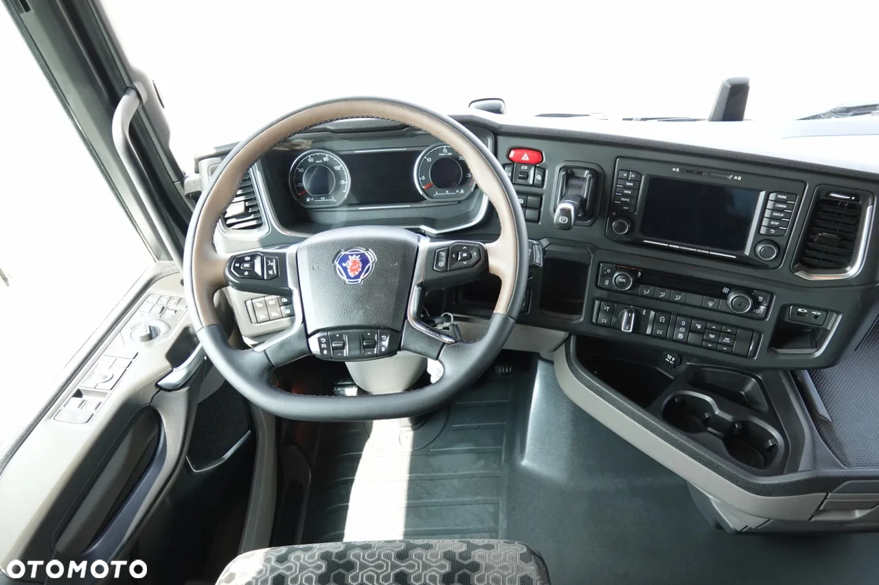 Scania S 500 / 6x2 / PUSHER / RETARDER / KLIMA POSTOJOWA  / PRZÓD NA PODUSZKACH  / OS PODNOSZONA i SKRĘTNA / DMC  70 000 KG  / OPTICRUISE + SPRZĘGŁO / EURO 6 / PO KONTRAKCIE SERWISOWYM - 29