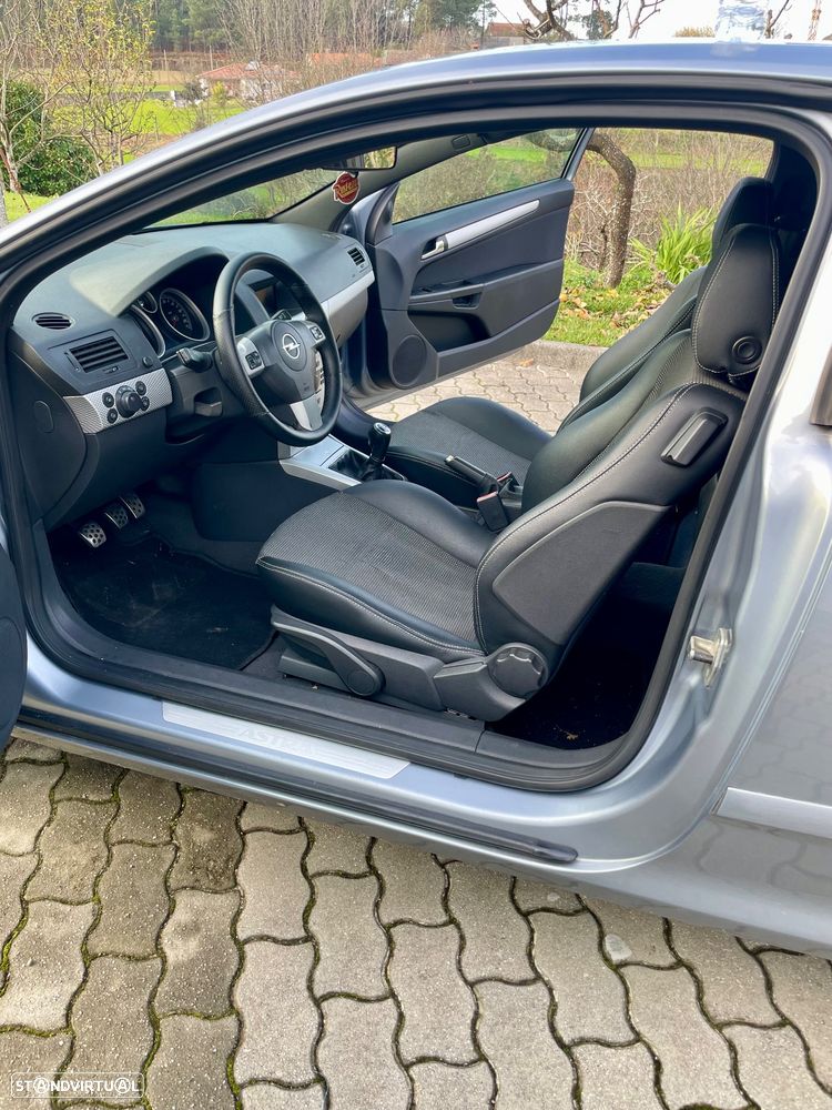 Opel Astra GTC 1.3 CDTI - 11