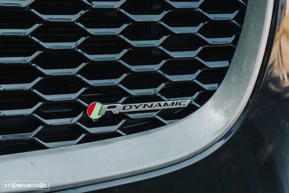Jaguar E-Pace 2.0 i4D R-Dynamic - 4