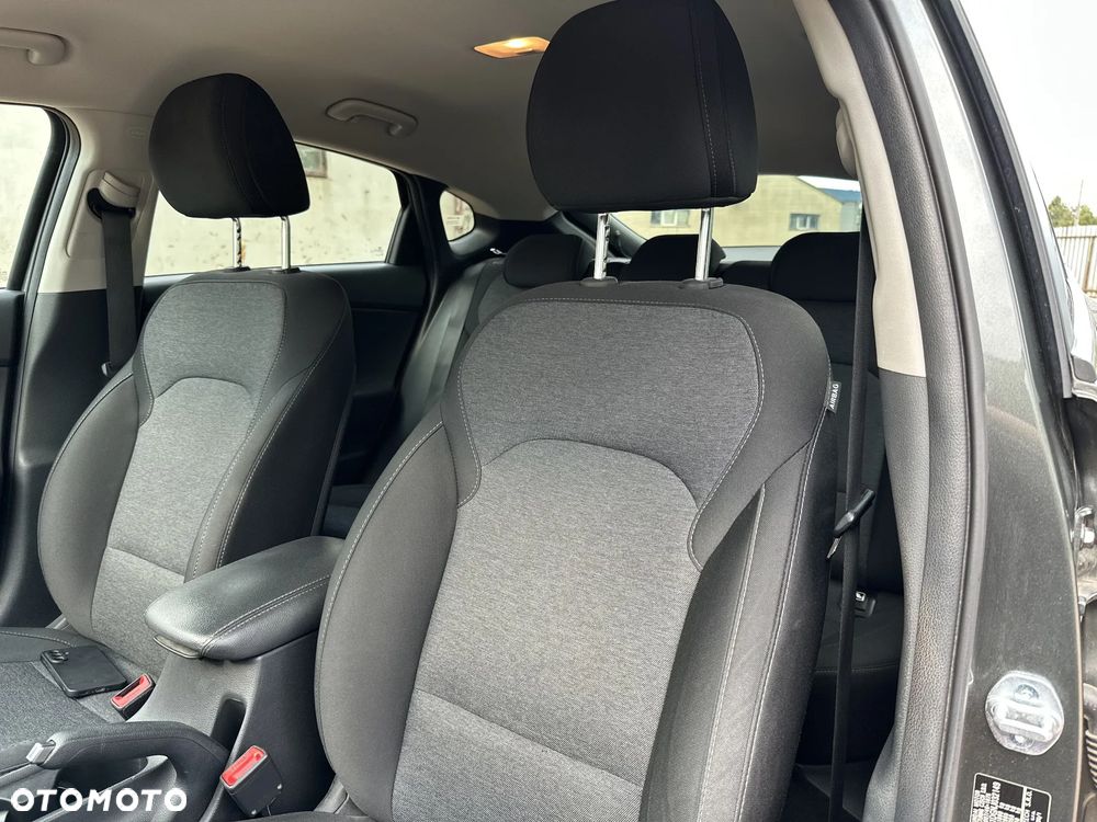 Hyundai i30 1.5 T-GDI 48V Premium DCT - 12