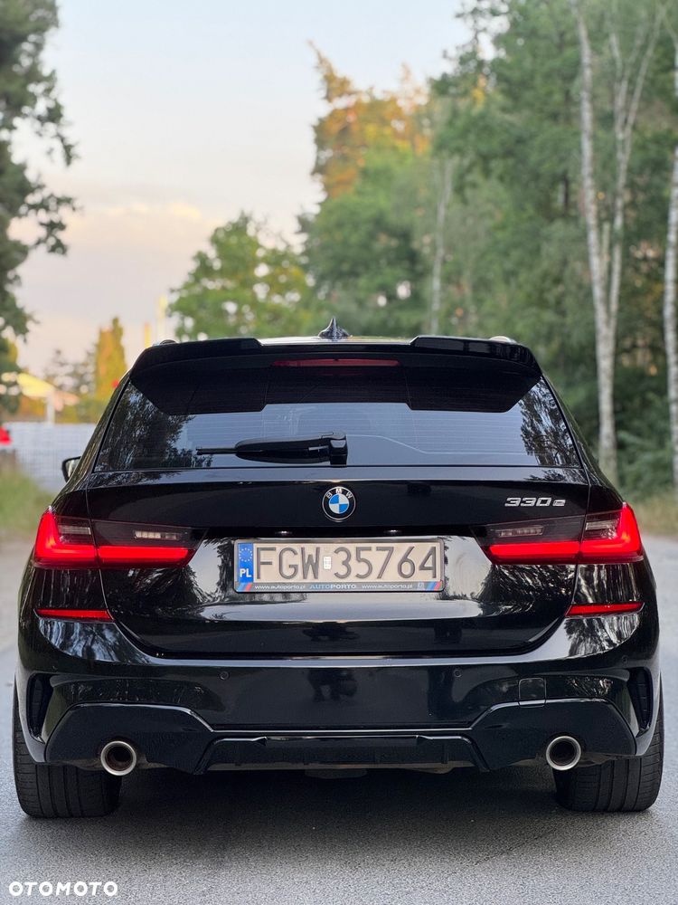 BMW Seria 3 330e M Sport sport - 6