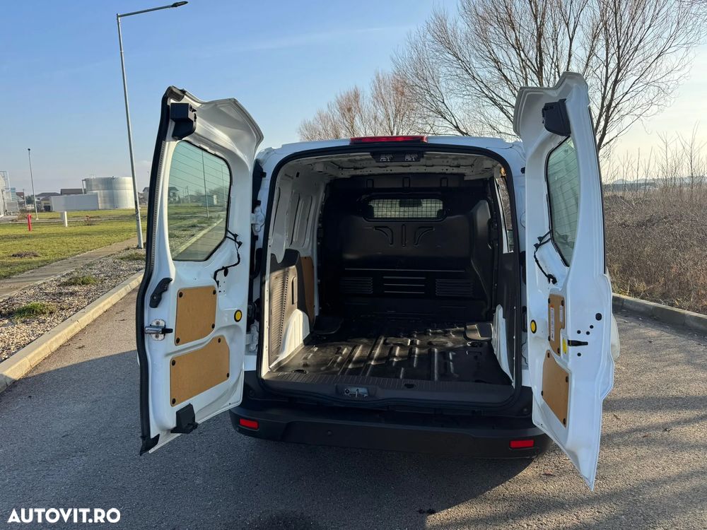 Ford Transit Connect - 8