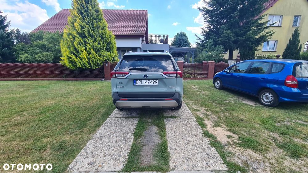 Toyota RAV4 - 5