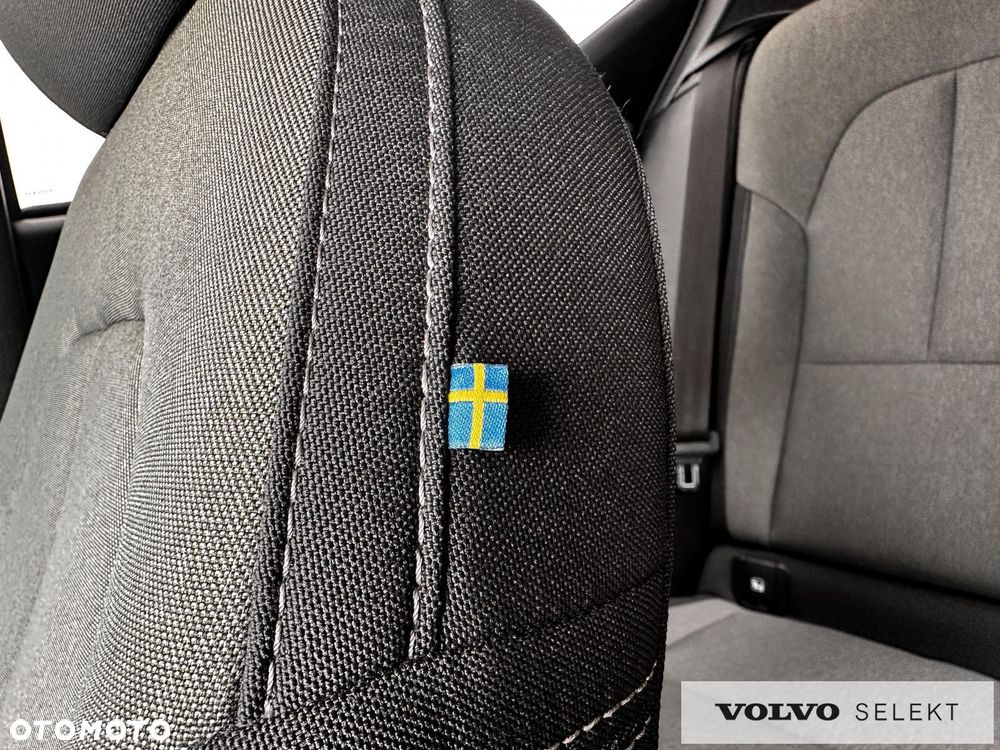 Volvo XC 40 - 38
