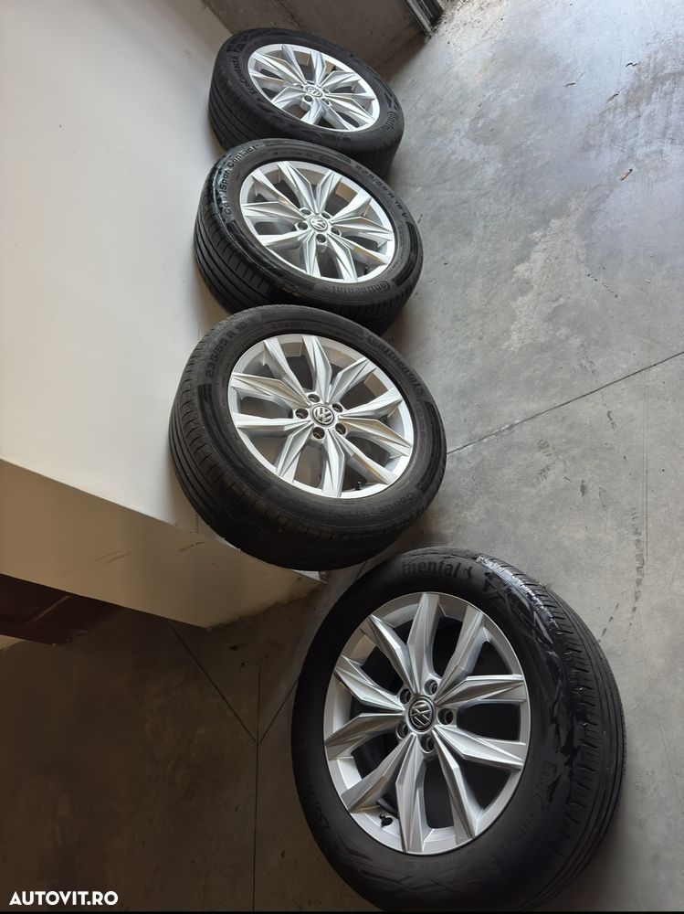 Volkswagen Tiguan - 15