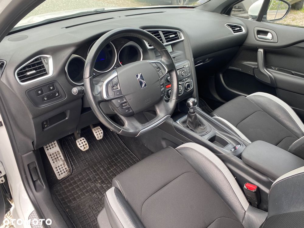 Citroën DS4 VTi 120 SoChic - 19