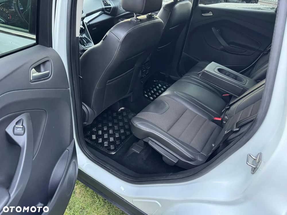 Ford Kuga - 7