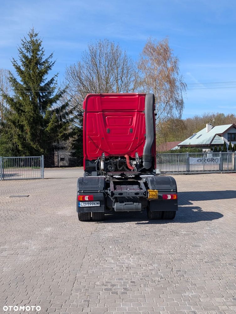 Mercedes-Benz Actros - 5