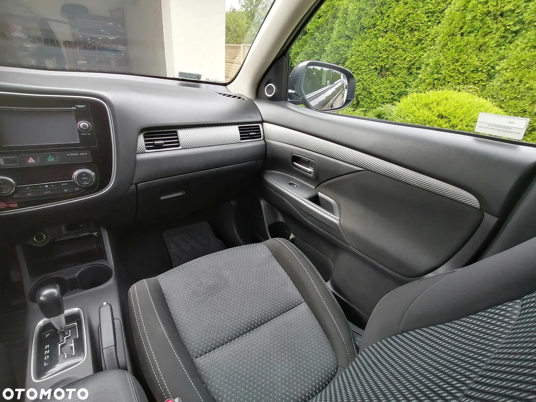 Mitsubishi Outlander 2.0 Intense + Navi 4WD CVT - 25