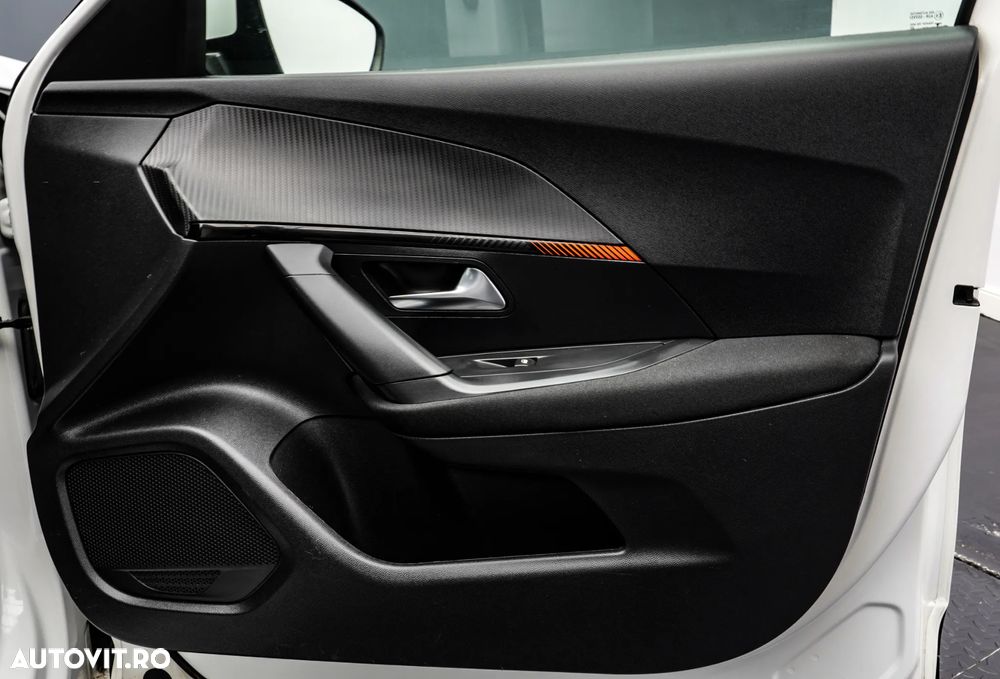 Peugeot 2008 1.5 BlueHDI STT Allure - 21