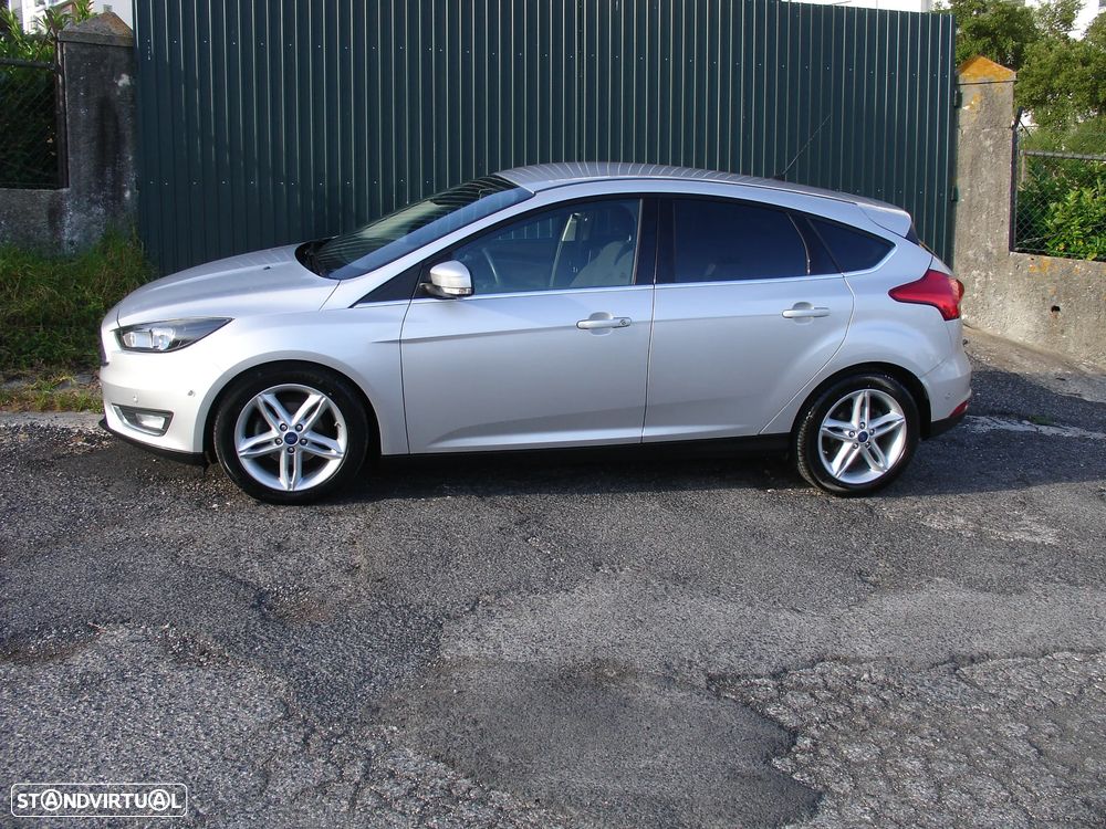Ford Focus 1.5 TDCi Titanium - 1